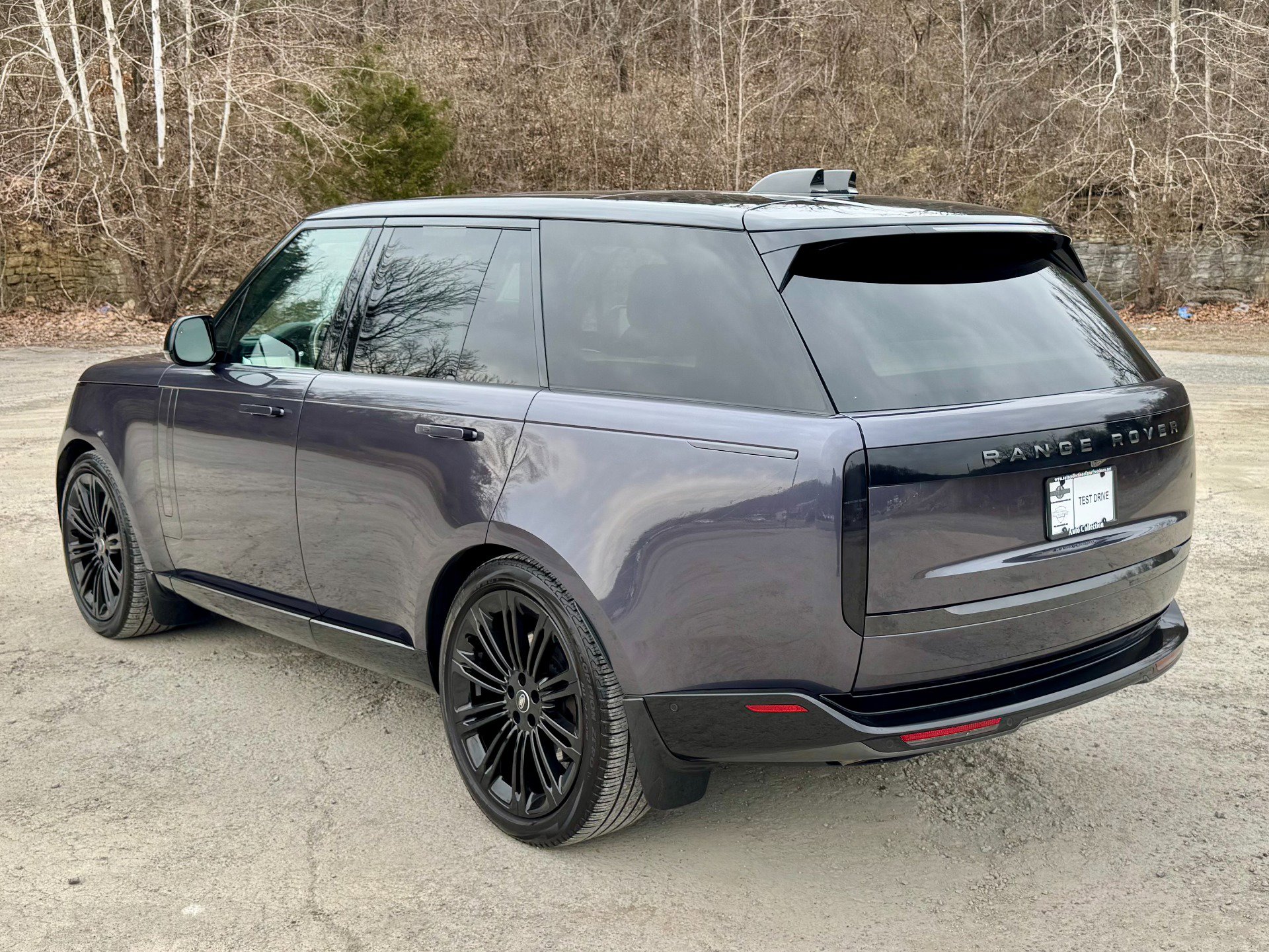 Used 2024 Land Rover Range Rover SE image 4