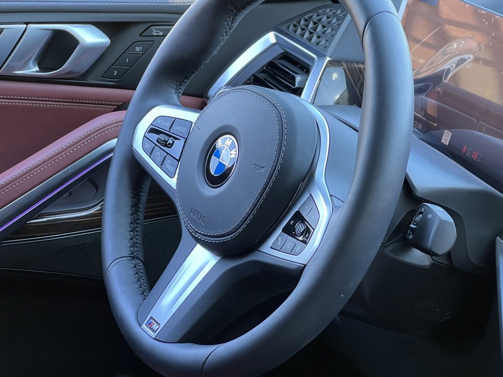 Used 2025 BMW X6 xDrive40i w/ Parking Assistance Package image 33