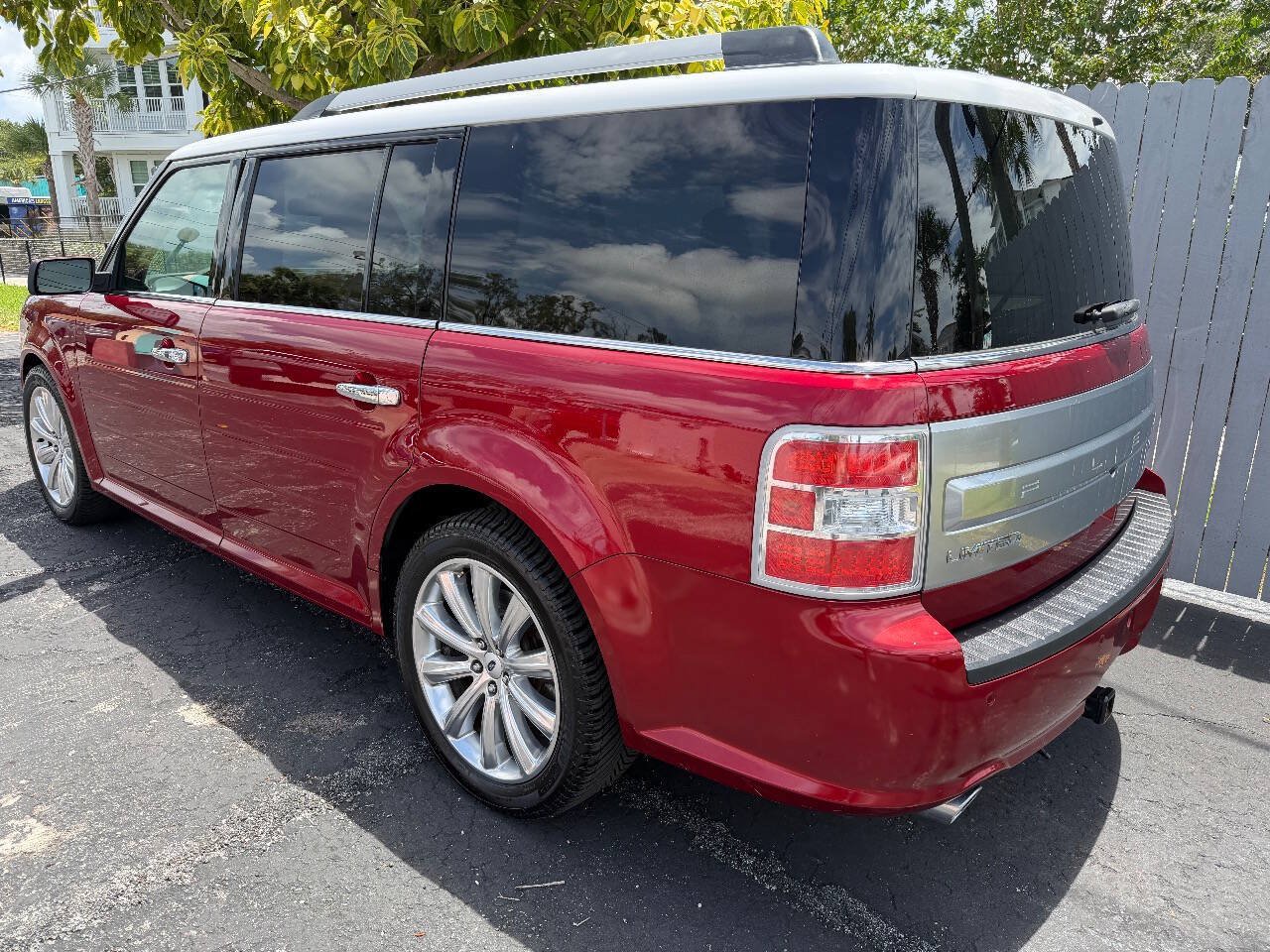 Used 2017 Ford Flex Limited w/ Equipment Group 303A AWD/4WD image 4