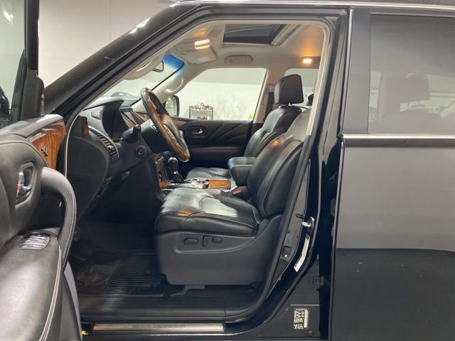 Used 2016 INFINITI QX80 4WD w/ Deluxe Technology Package image 11