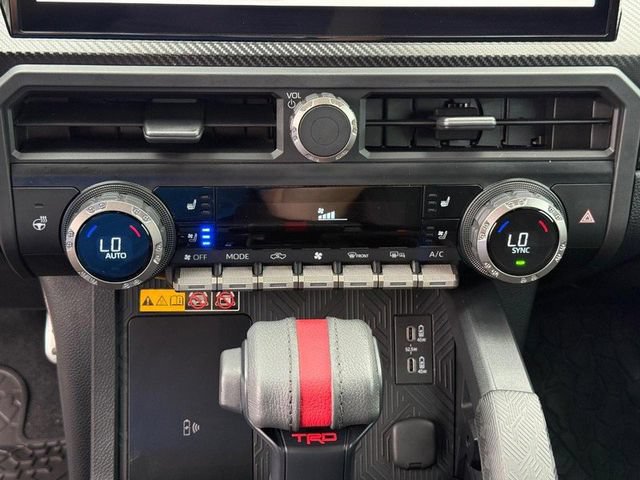 Used 2025 Toyota Tacoma TRD Pro AWD/4WD image 25
