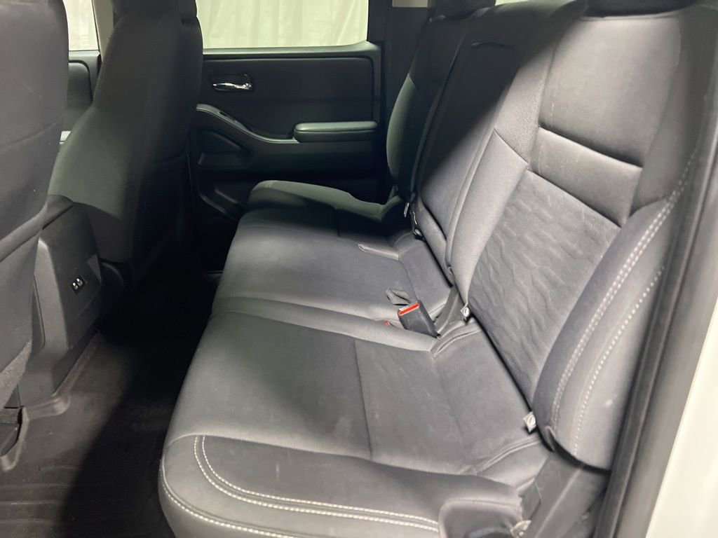 Used 2022 Nissan Frontier SV image 17