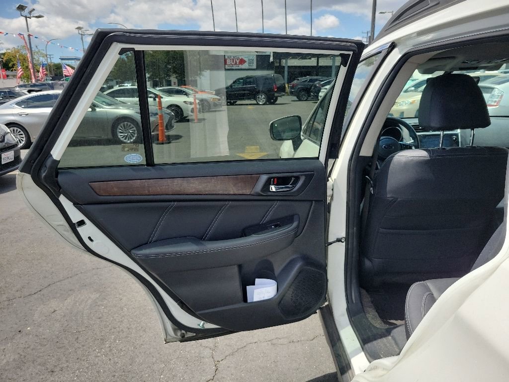 Used 2018 Subaru Outback 2.5i Limited AWD/4WD image 13