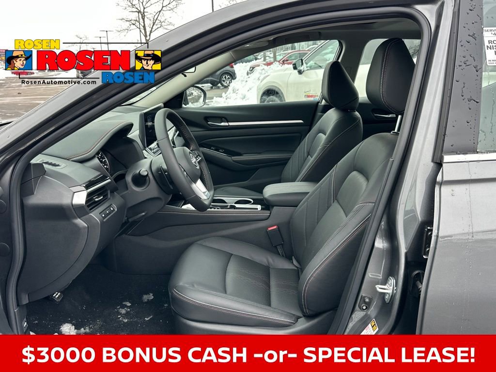 New 2025 Nissan Altima 2.5 SR w/ SR Premium Package image 9