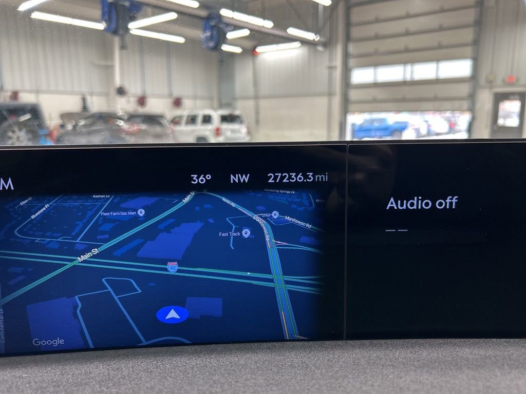 Used 2025 Lincoln Navigator Reserve w/ Jet Appearance Package image 19