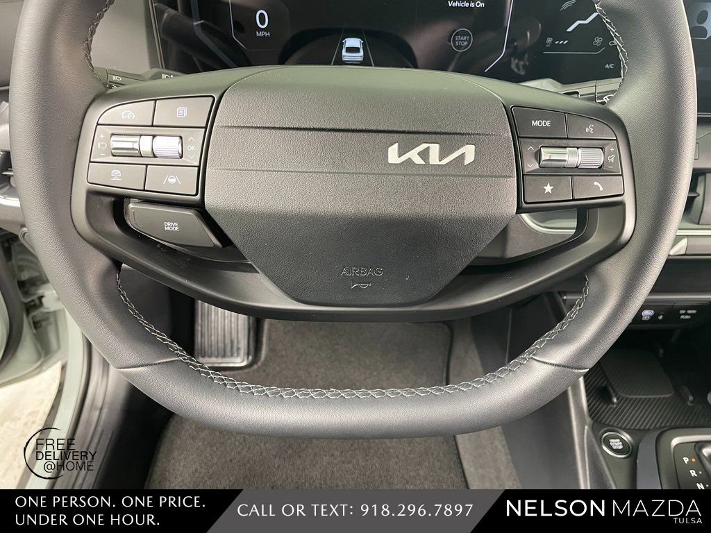 Used 2025 Kia K4 EX image 22