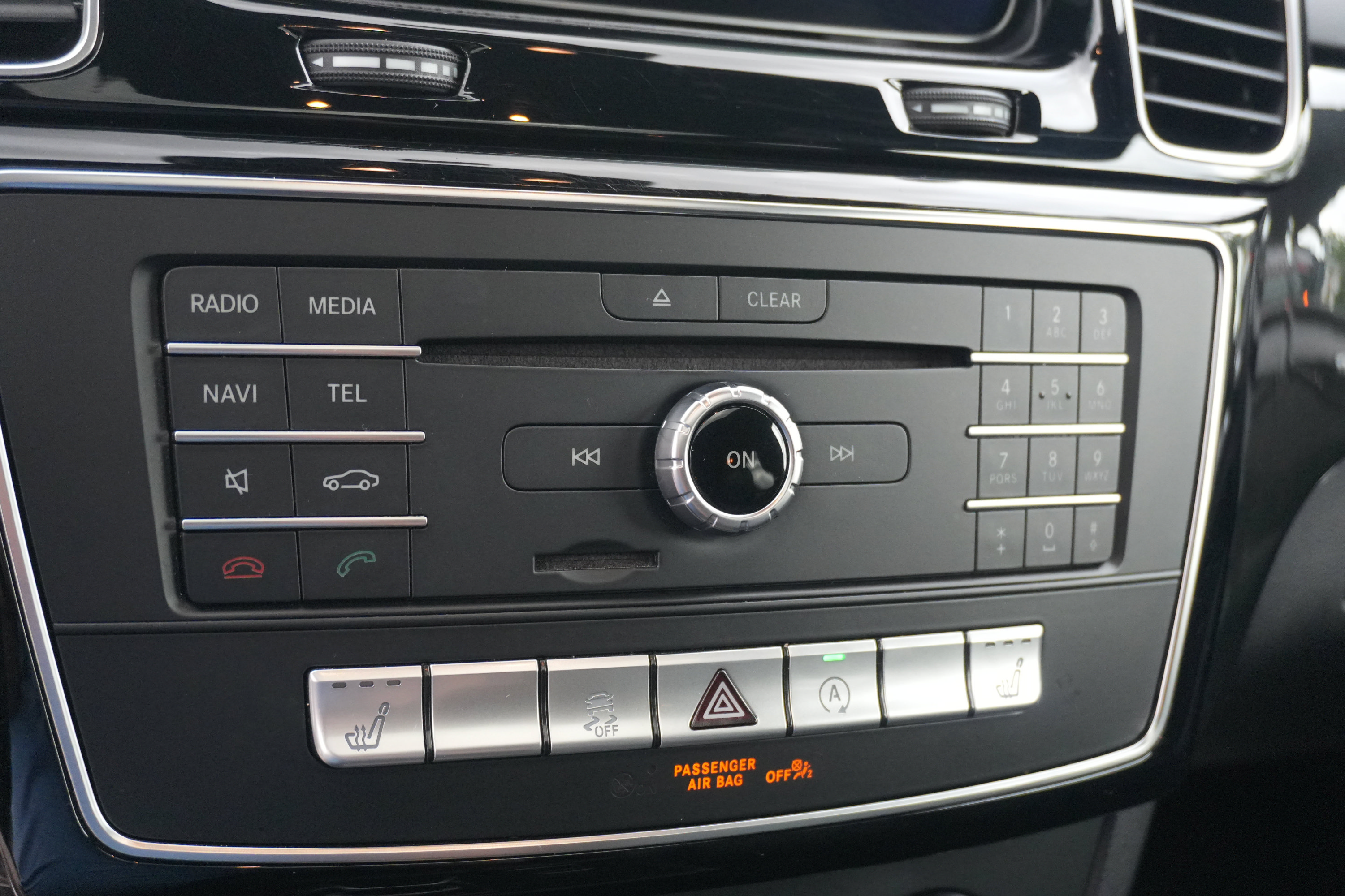 Used 2019 Mercedes-Benz GLE 400 4MATIC w/ Premium 1 Package image 39