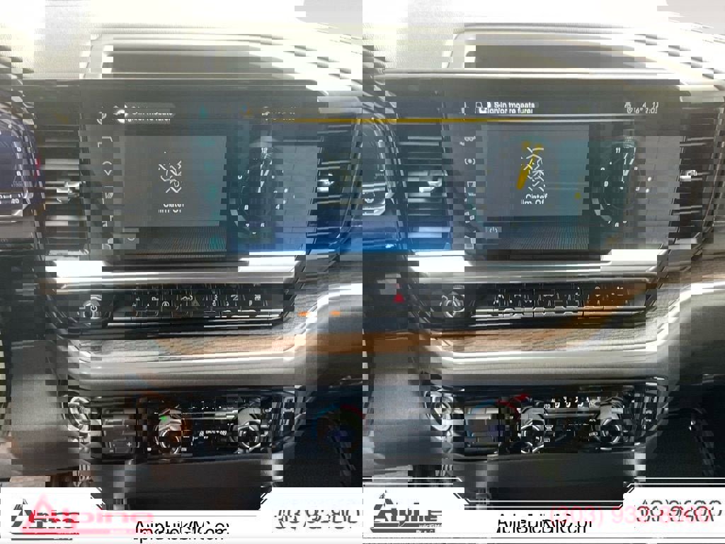 Used 2024 Chevrolet Silverado 1500 LT w/ Z71 Off-Road Package image 11