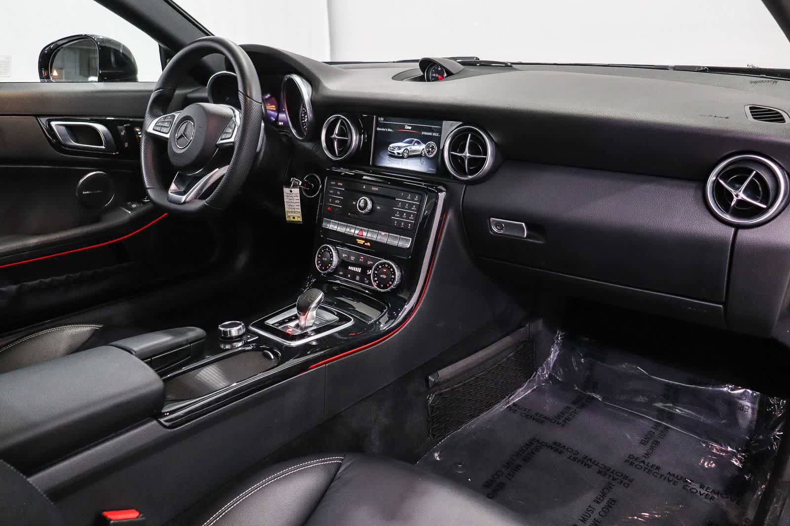 Used 2020 Mercedes-Benz SLC 300 image 12