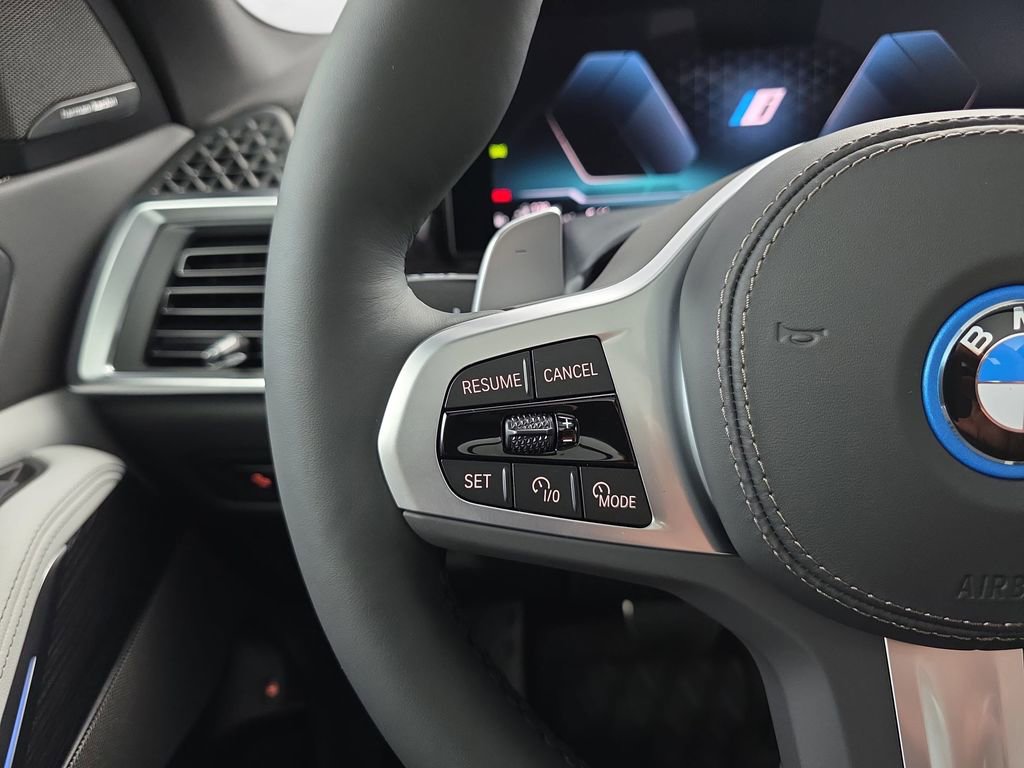 New 2026 BMW X5 xDrive50e w/ M Sport Package image 17