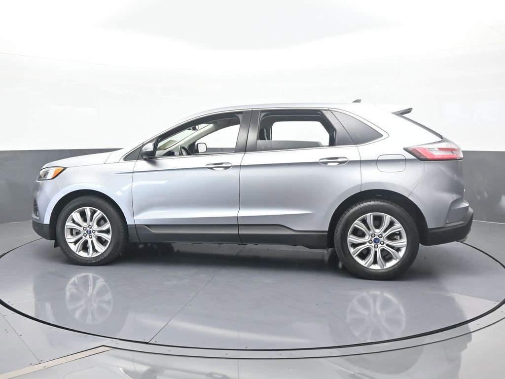 Used 2022 Ford Edge Titanium w/ Equipment Group 301A image 3