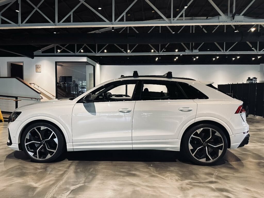 Used 2022 Audi RS Q8 AWD/4WD video 2