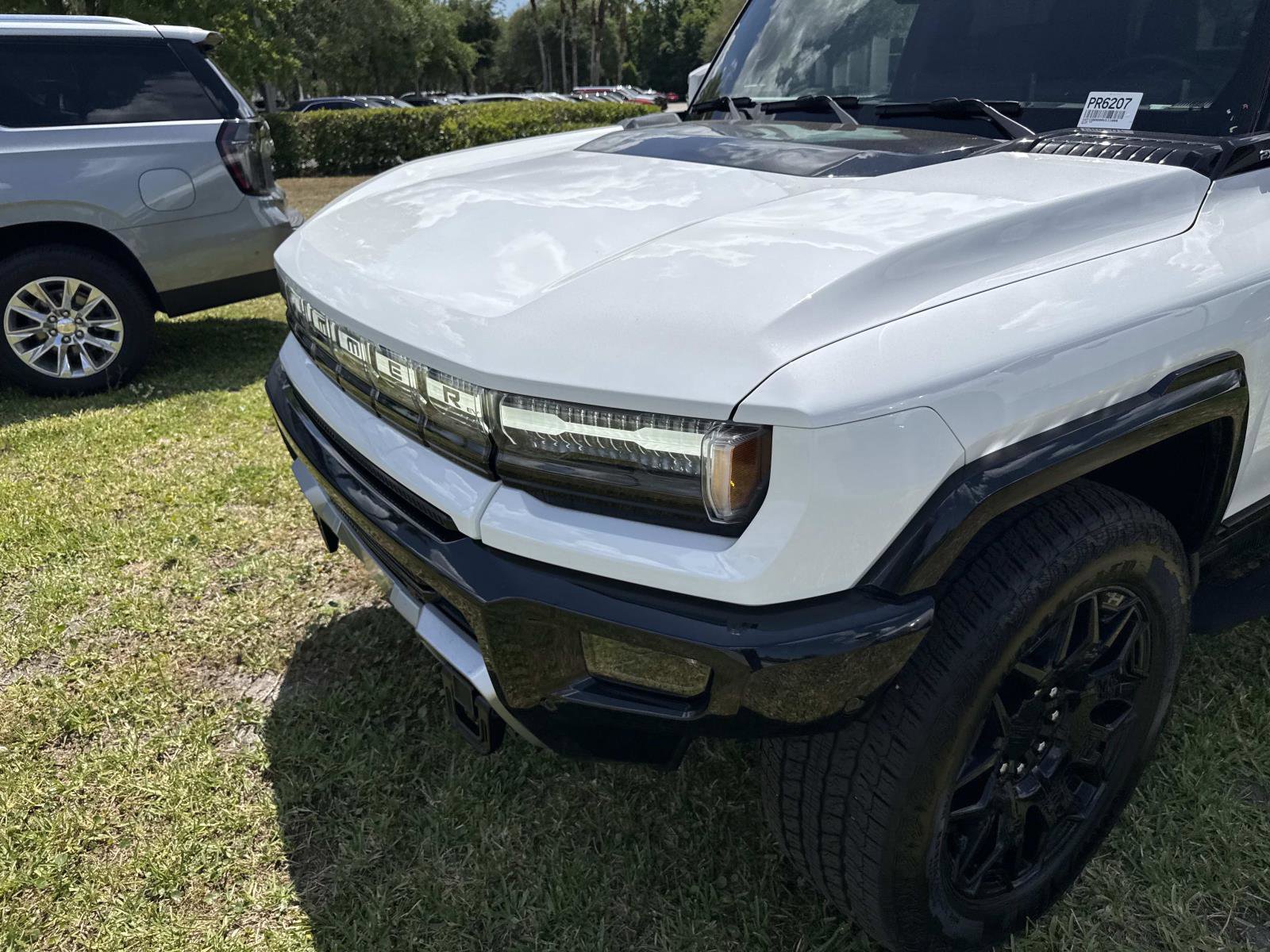 Used 2024 GMC Hummer EV 2X AWD/4WD image 8