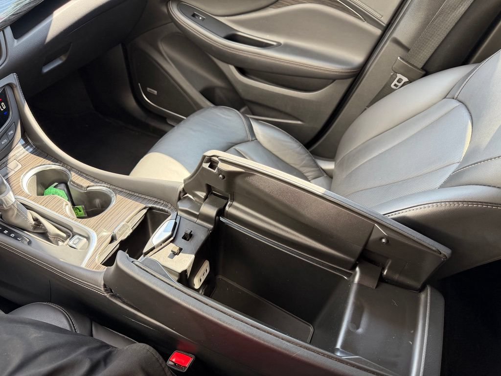 Certified 2018 Buick Envision Premium AWD/4WD image 37