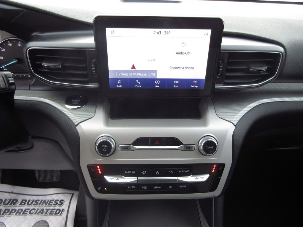 Used 2024 Ford Explorer XLT w/ Equipment Group 202A AWD/4WD image 25