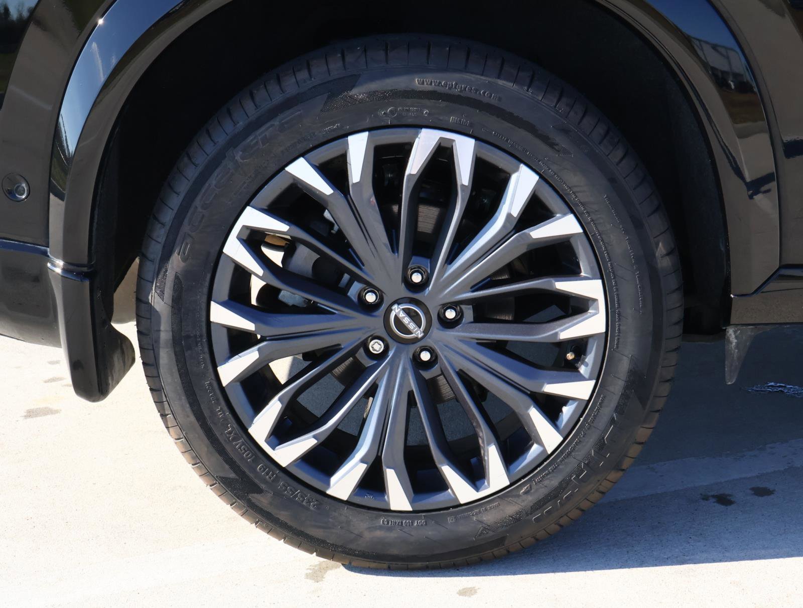 Used 2024 Nissan Rogue Platinum image 8