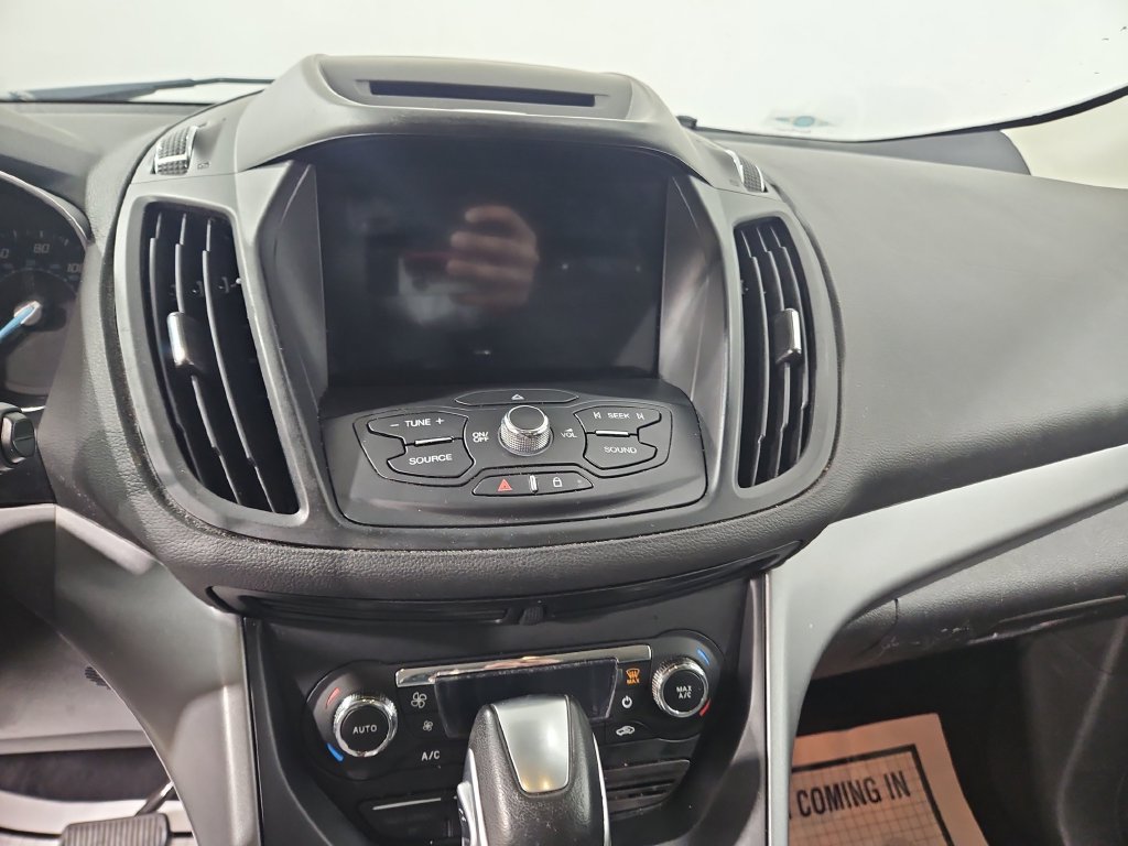 Used 2016 Ford Escape SE w/ Equipment Group 201A AWD/4WD image 19