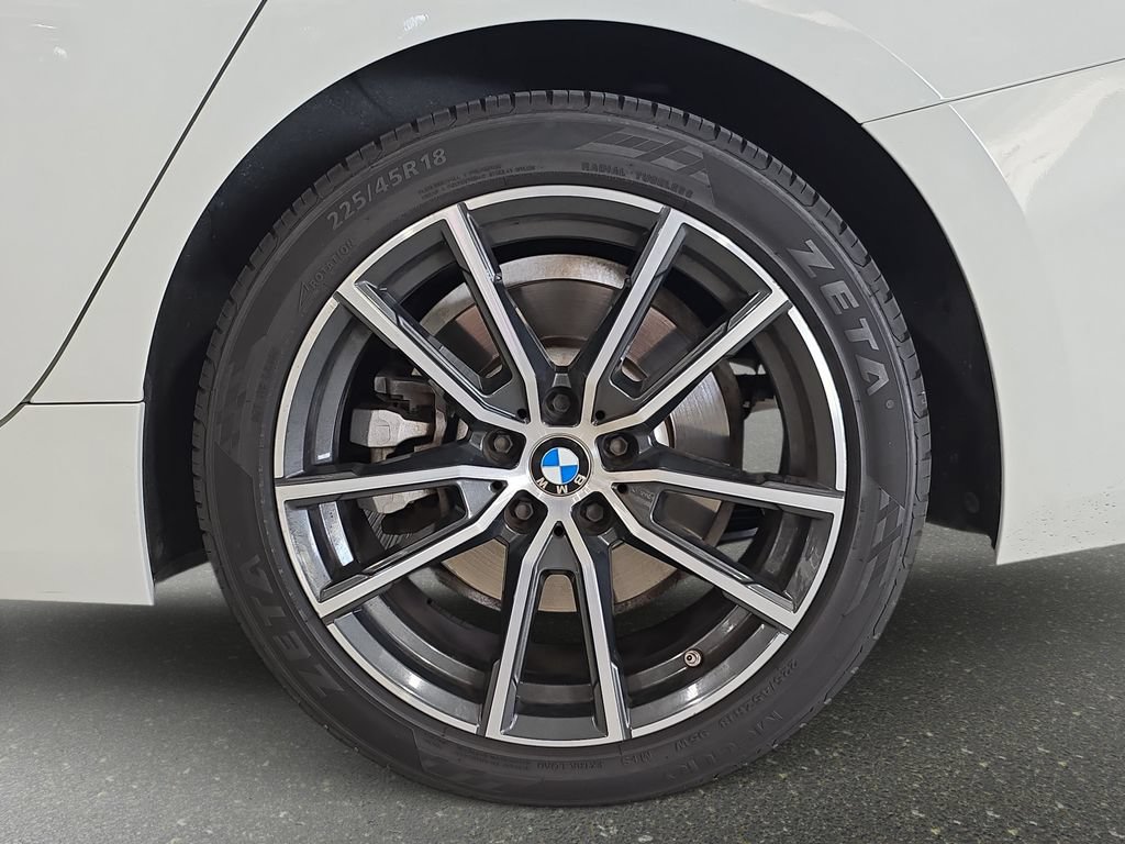 Used 2020 BMW 330i Sedan w/ Convenience Package RWD image 31