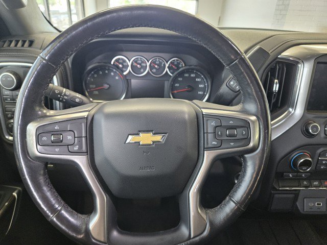 Used 2021 Chevrolet Silverado 1500 LT AWD/4WD image 17