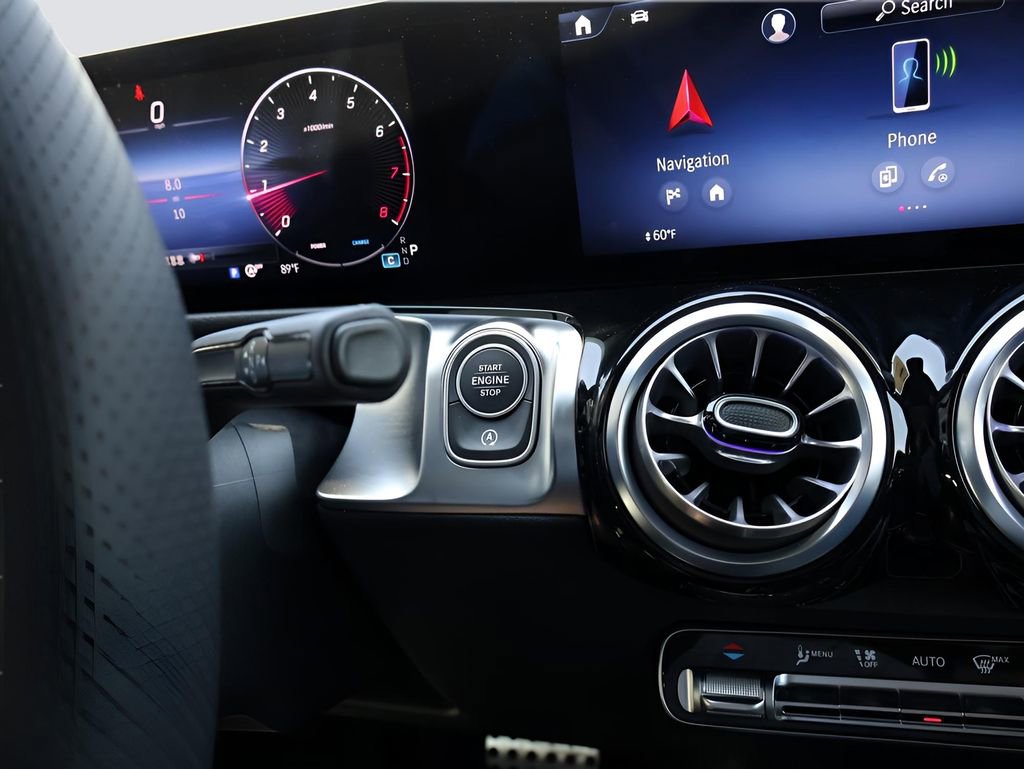 Certified 2025 Mercedes-Benz GLB 250 4MATIC image 30