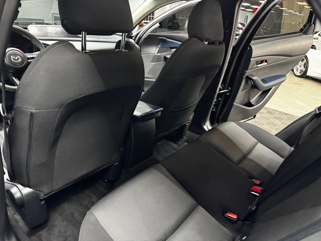 Used 2020 MAZDA CX-30 FWD image 39