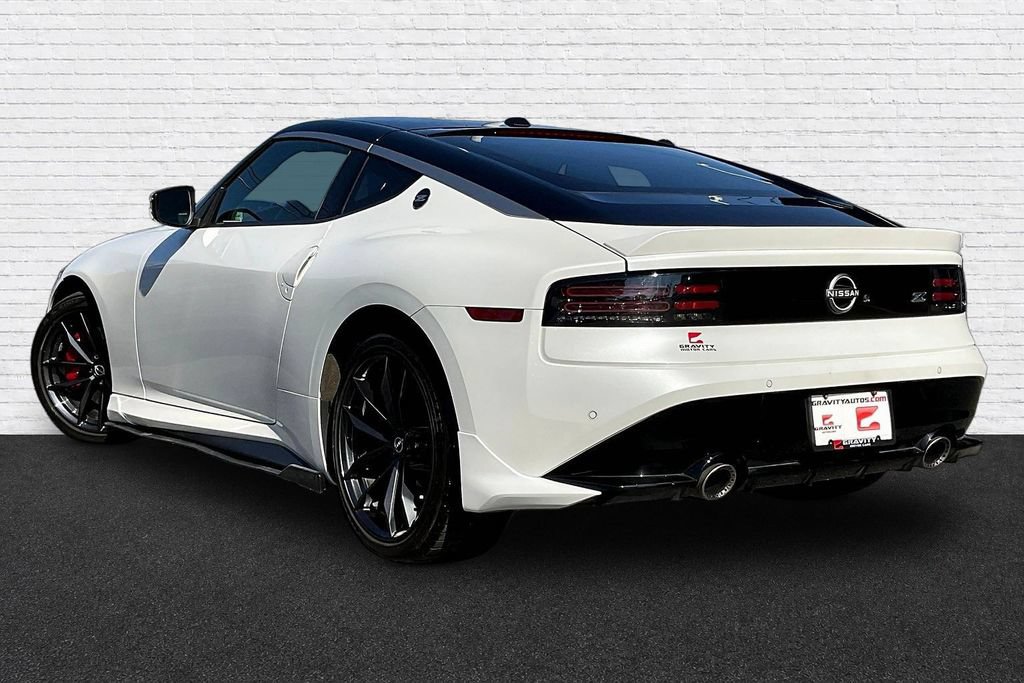 Used 2023 Nissan Z w/ Floor Mat Package (L93) RWD image 4