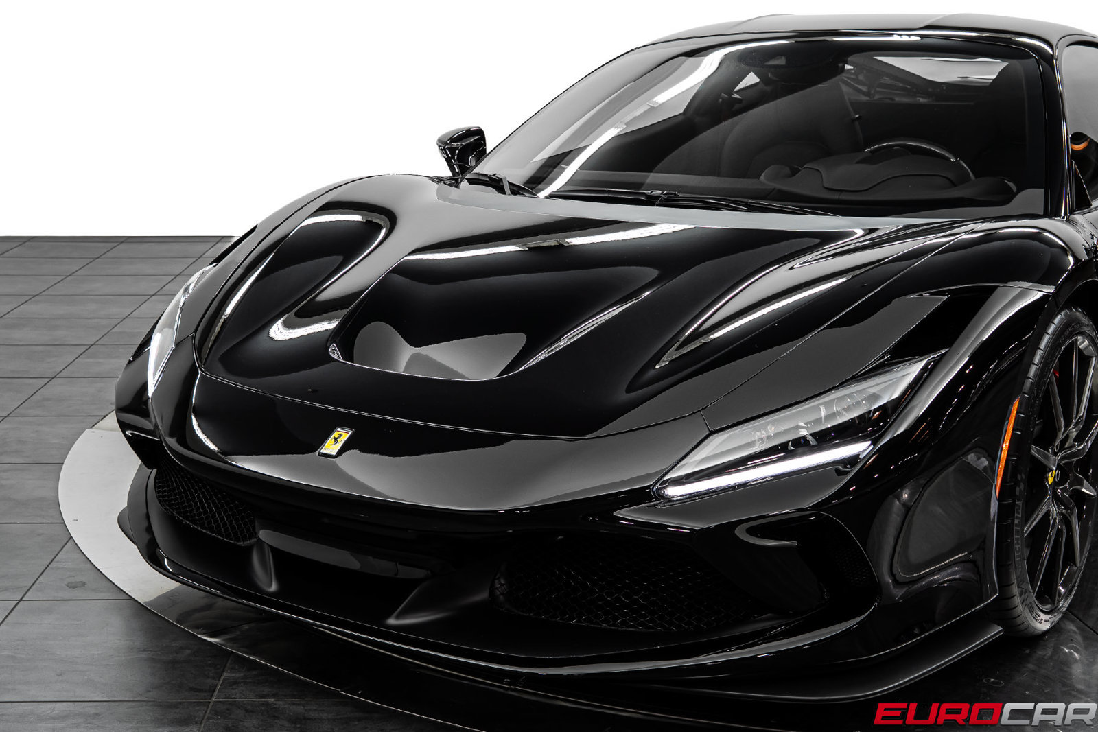 Used 2022 Ferrari F8 Tributo RWD image 14