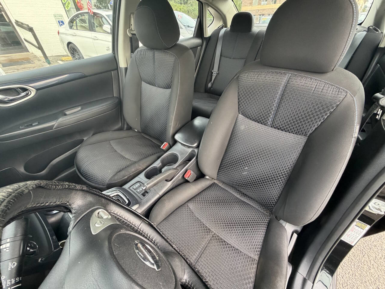 Used 2016 Nissan Sentra SR w/ Driver's Assist Package FWD image 25