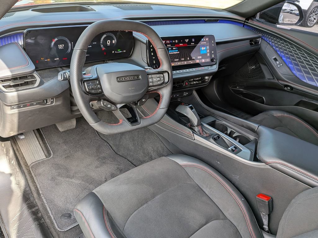 Used 2025 Dodge Charger R/T Scat Pack w/ Track Pack image 19