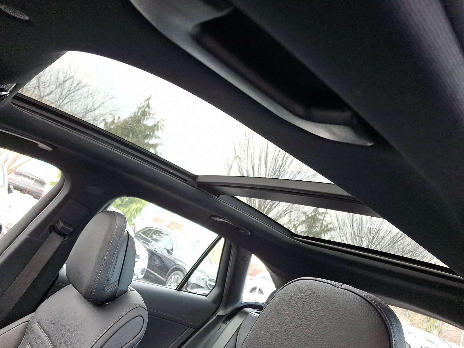 New 2026 Mercedes-Benz GLC 43 AMG 4MATIC image 12