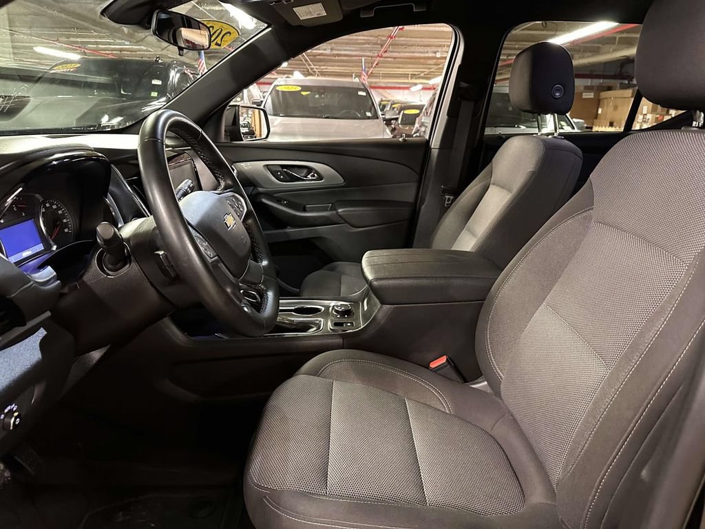 Certified 2023 Chevrolet Traverse LT w/ LPO, Floor Liner Package AWD/4WD image 15