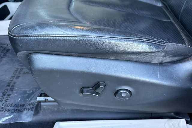 Used 2022 Chrysler Pacifica Touring-L FWD image 13