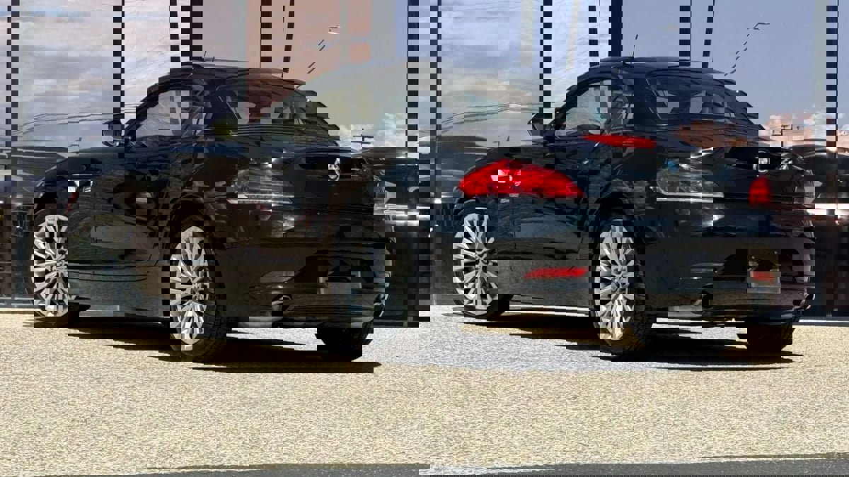 Used 2012 BMW Z4 sDrive35i image 13