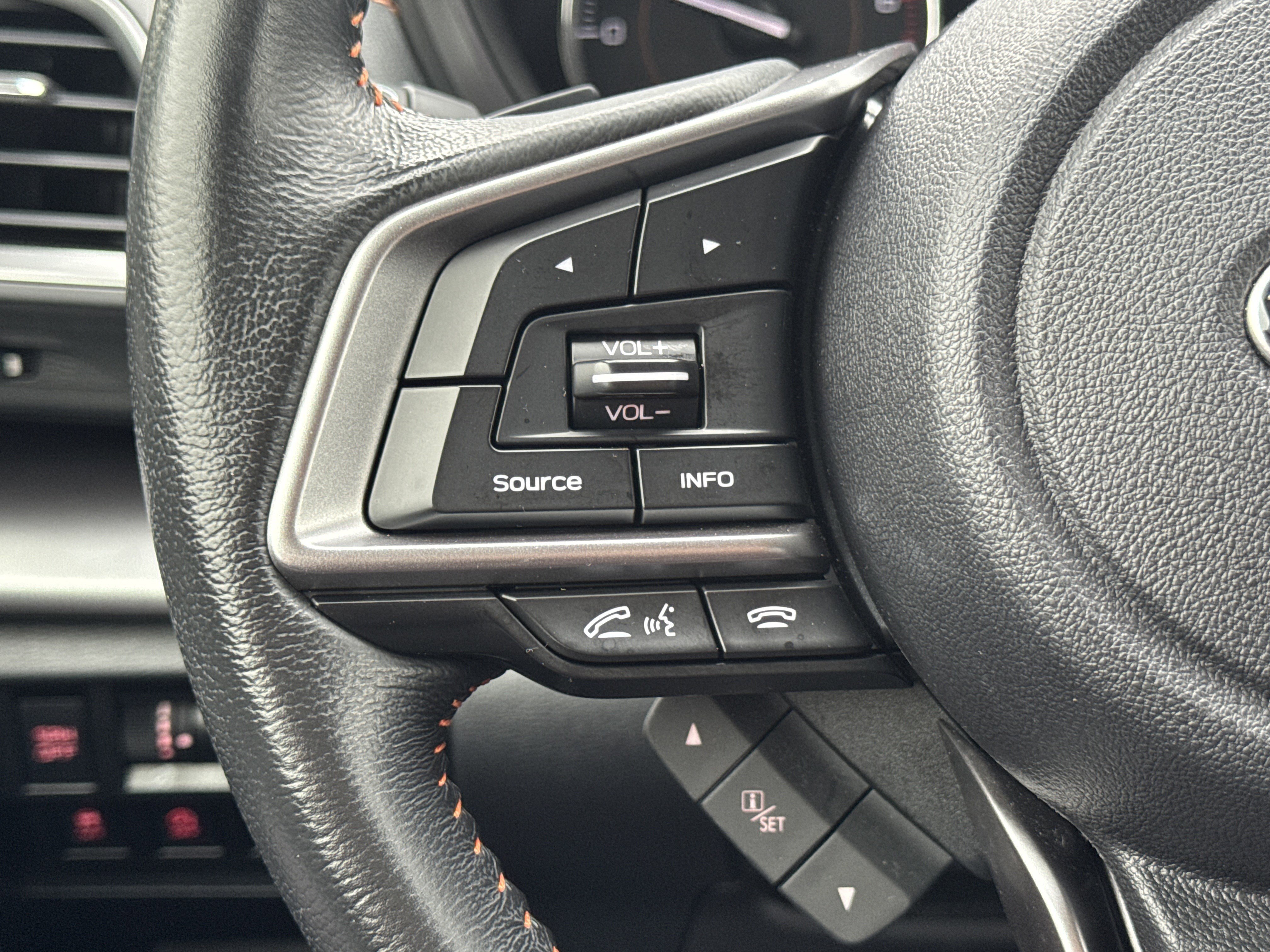 Used 2022 Subaru Crosstrek 2.5i Limited w/ Popular Package #4 image 14