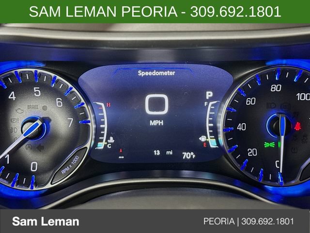 New 2027 Chrysler Pacifica Limited w/ S Appearance Package FWD image 12