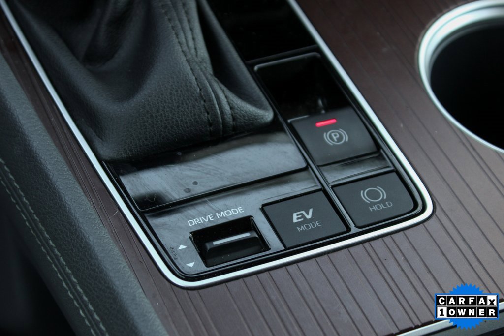 Used 2023 Toyota Sienna XLE image 28