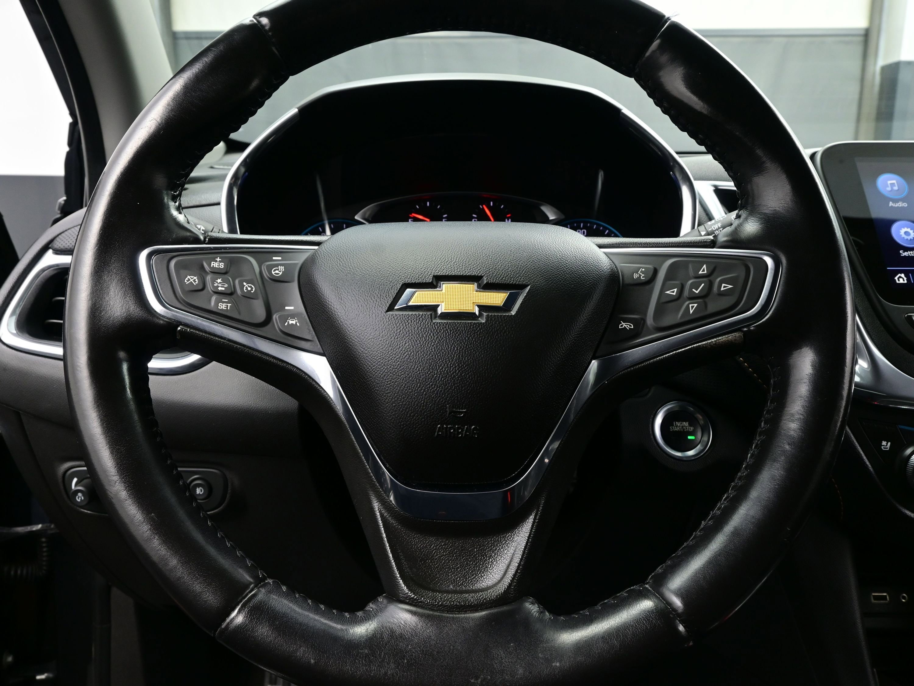 Used 2020 Chevrolet Equinox Premier image 25