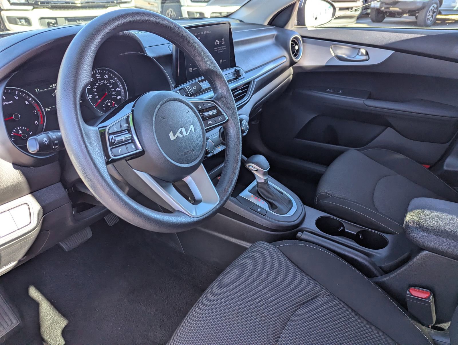 Used 2024 Kia Forte LXS image 15