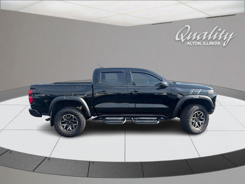 Used 2024 Chevrolet Colorado ZR2 AWD/4WD image 3