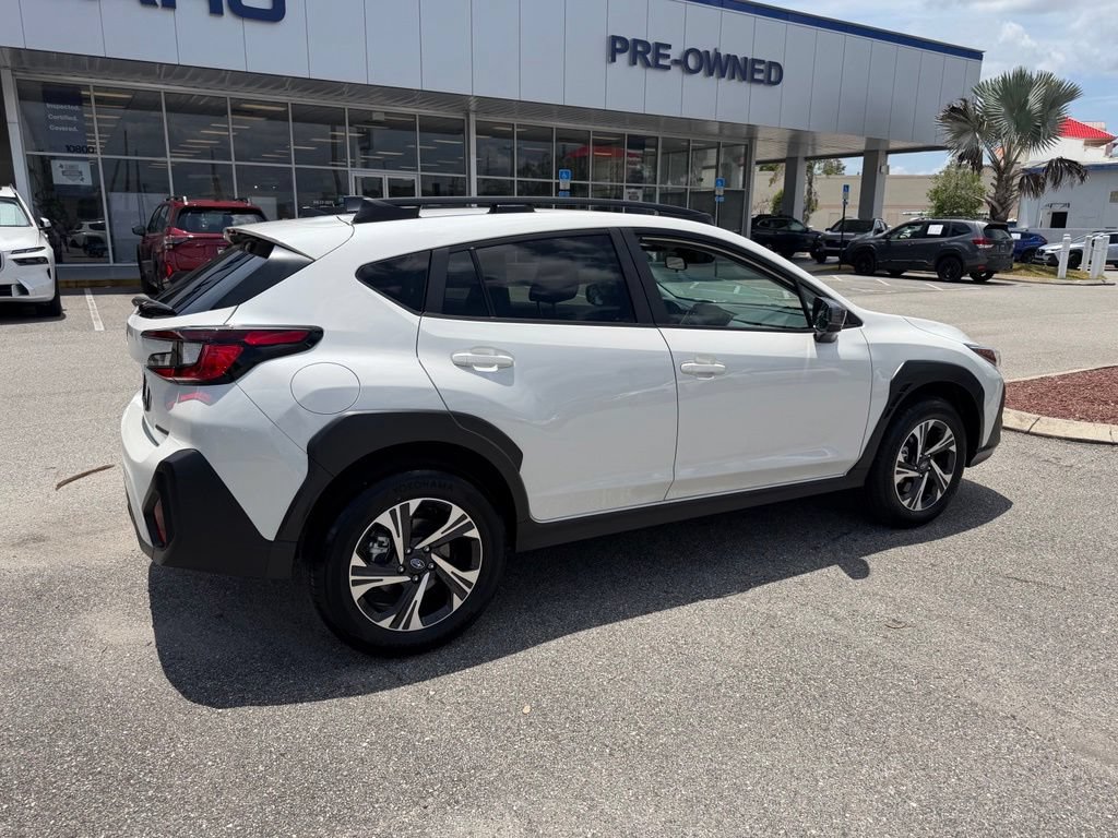 Used 2026 Subaru Crosstrek 2.5i Premium AWD/4WD image 3