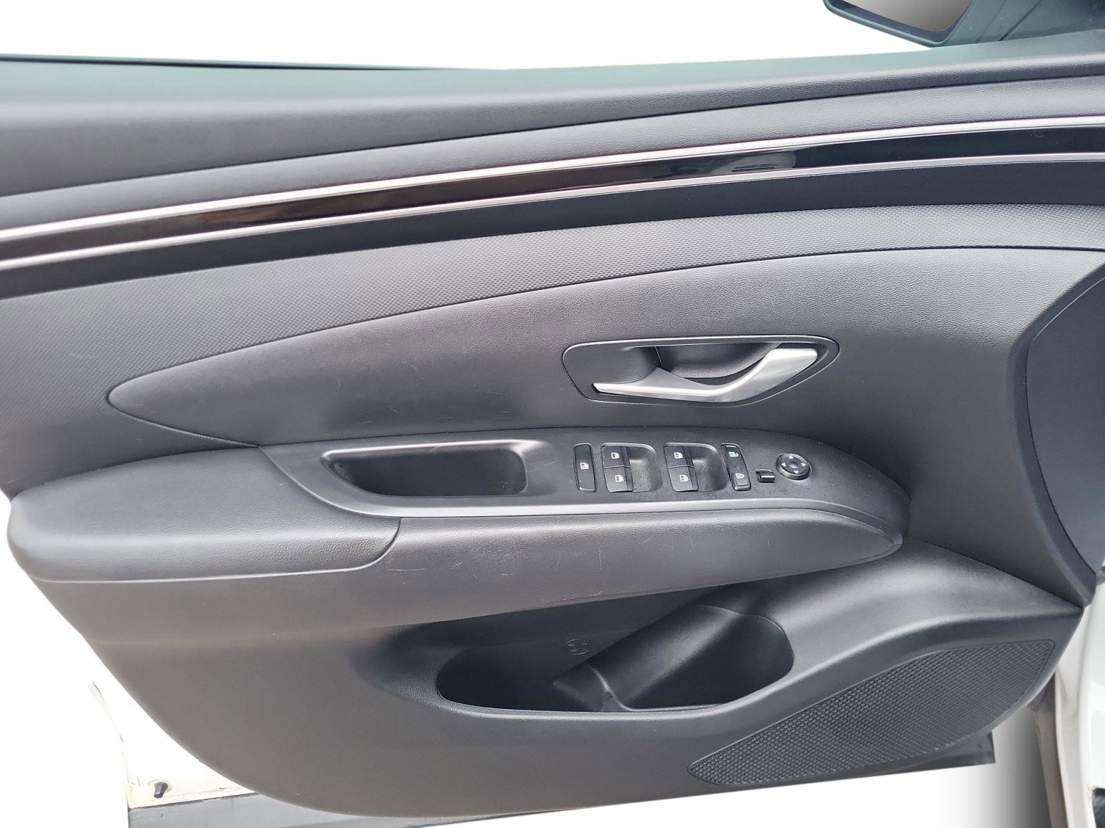 Used 2023 Hyundai Santa Cruz SEL w/ Activity Package image 9