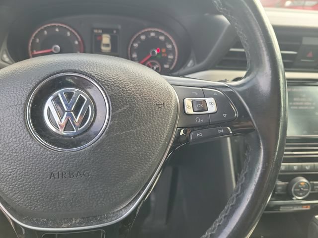 Used 2020 Volkswagen Passat 2.0T SE FWD image 27
