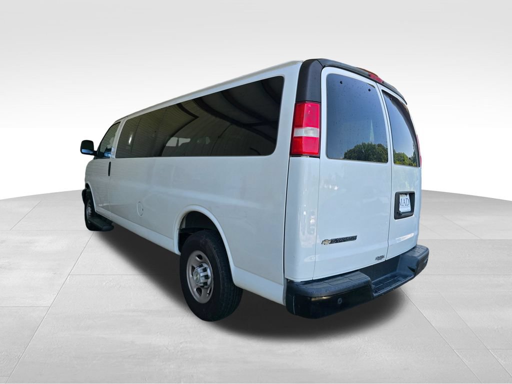 Used 2022 Chevrolet Express 3500 LS RWD image 14