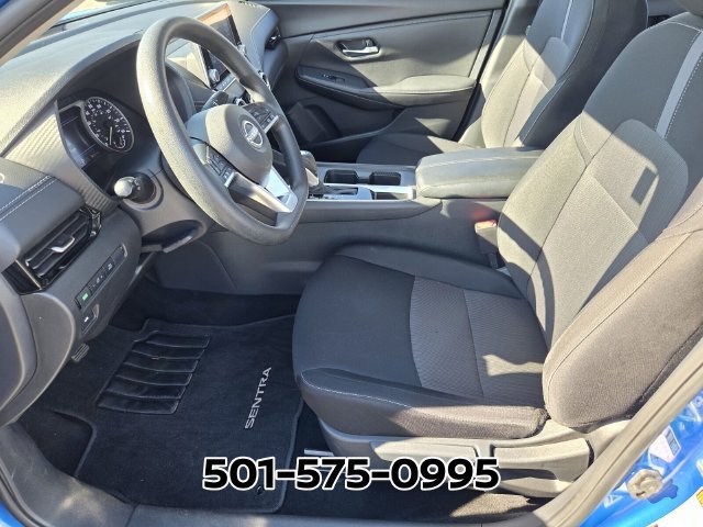 Used 2025 Nissan Sentra SV FWD image 10