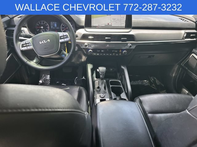Used 2022 Kia Telluride LX FWD image 17