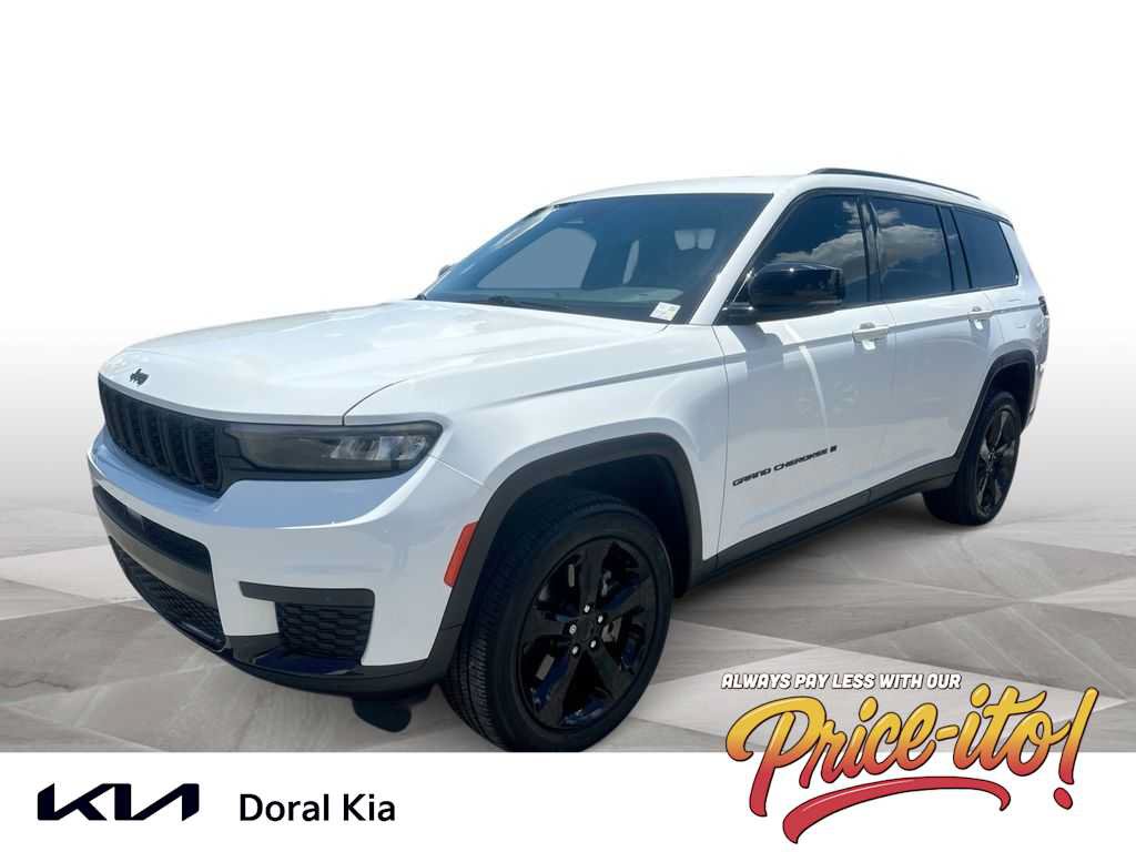 Used 2024 Jeep Grand Cherokee L Altitude RWD image 1
