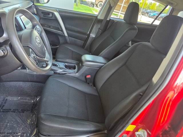 Used 2017 Toyota RAV4 LE w/ Carpet Mat Package AWD/4WD image 21