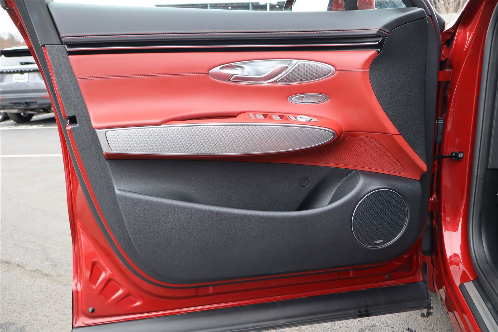 Used 2023 Genesis GV70 2.5T w/ Sport Prestige Package image 13