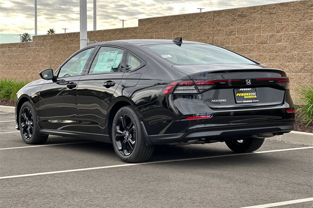 New 2025 Honda Accord SE image 6