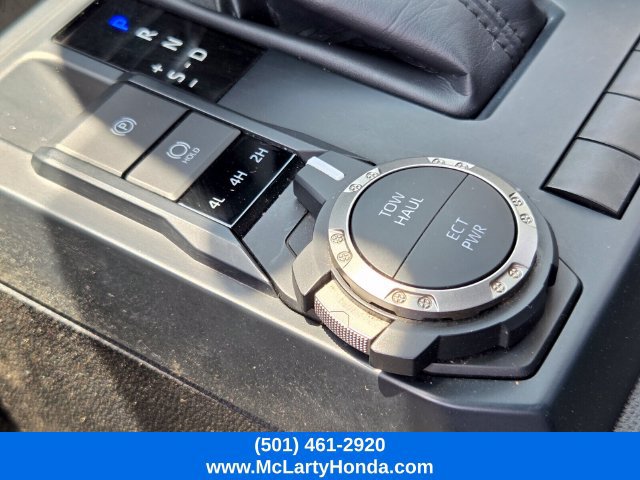 Used 2025 Toyota Tacoma SR5 AWD/4WD image 25